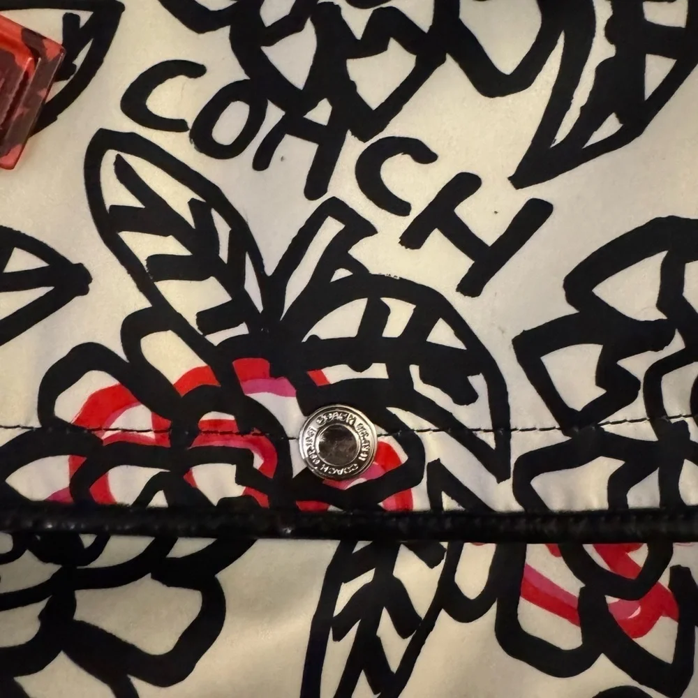 COACH Y2K Kyra Poppy Daisy Graffiti Floral Print Crossbody Bag